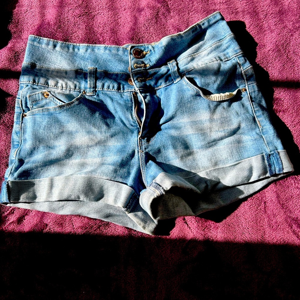 Light wash shorts